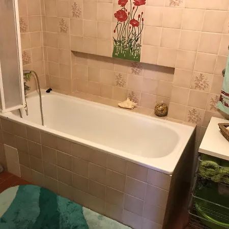Bella Vista Apartment *